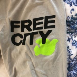 Free city sweatpants